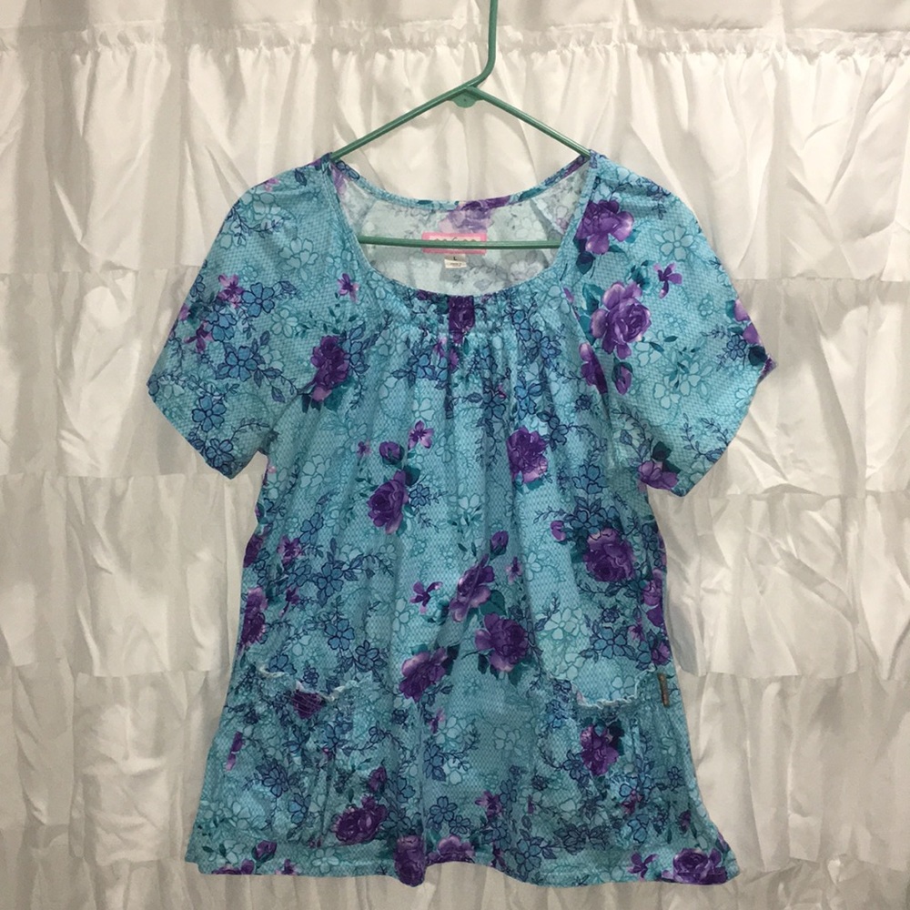 Koi scrub top